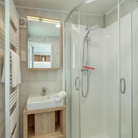 Tiny Haus 75 Am Brombachsee Tatil Evi Pleinfeld